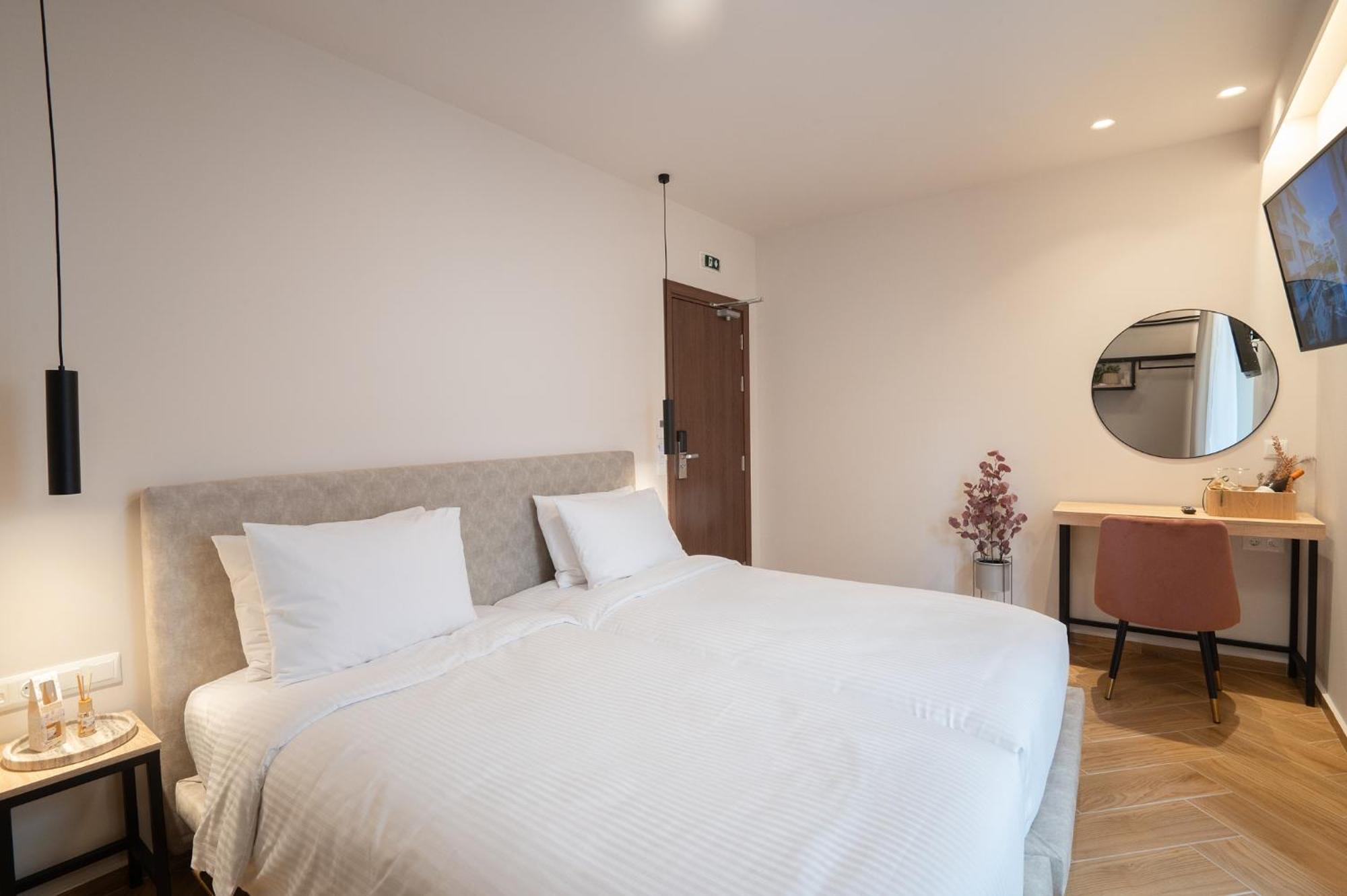 Ira - Ηρα Hotel Kalamáta Eksteriør bilde