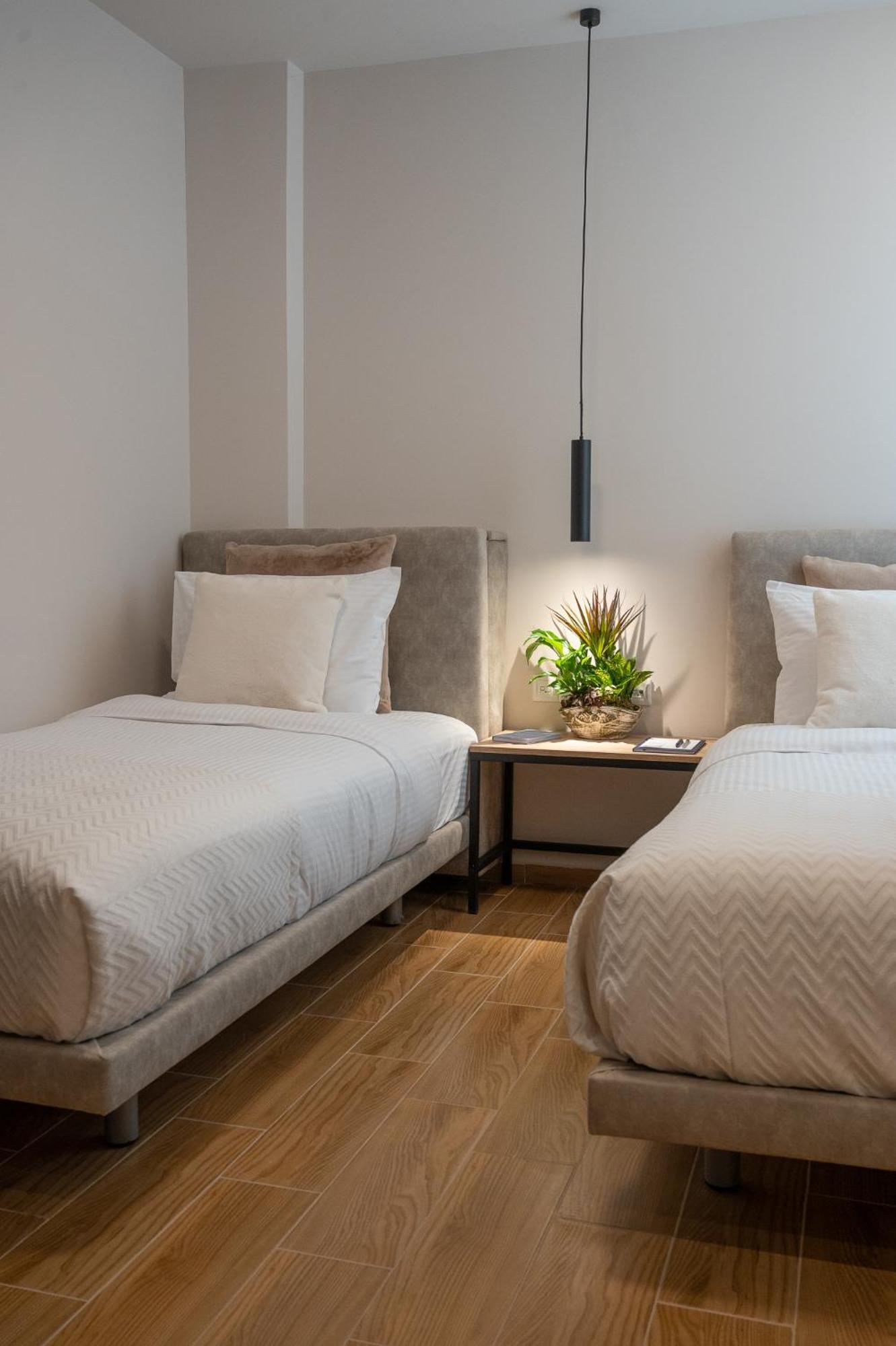Ira - Ηρα Hotel Kalamáta Eksteriør bilde