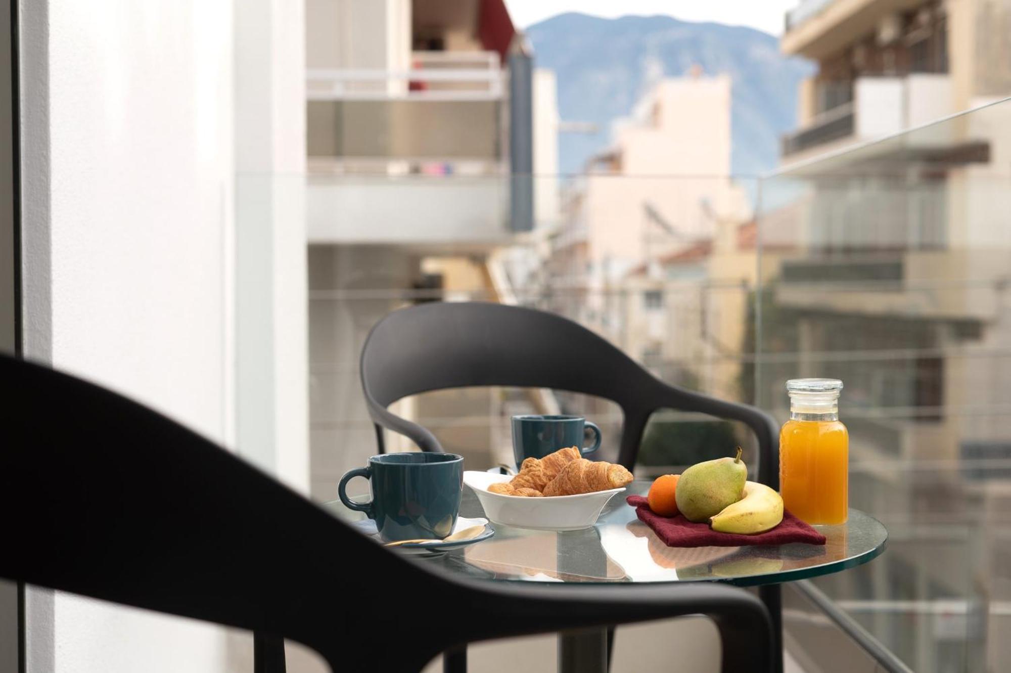 Ira - Ηρα Hotel Kalamáta Eksteriør bilde